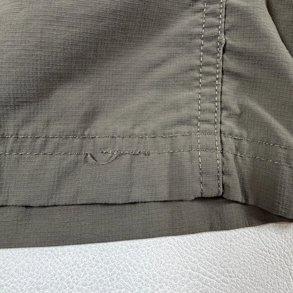 The North Face Womens Size 8 Horizon Hiking Shorts Olive Green Roll Up Nylon